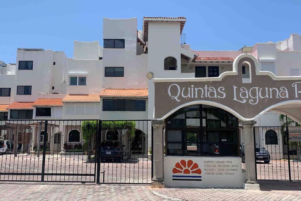Chic Lagoon Front Villa By Casa Paraiso Cancun Exterior photo