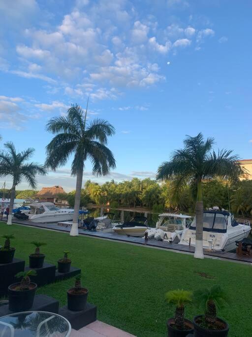 Chic Lagoon Front Villa By Casa Paraiso Cancun Exterior photo